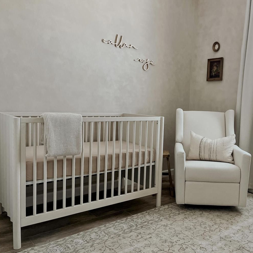 girl nursery with neutral name script