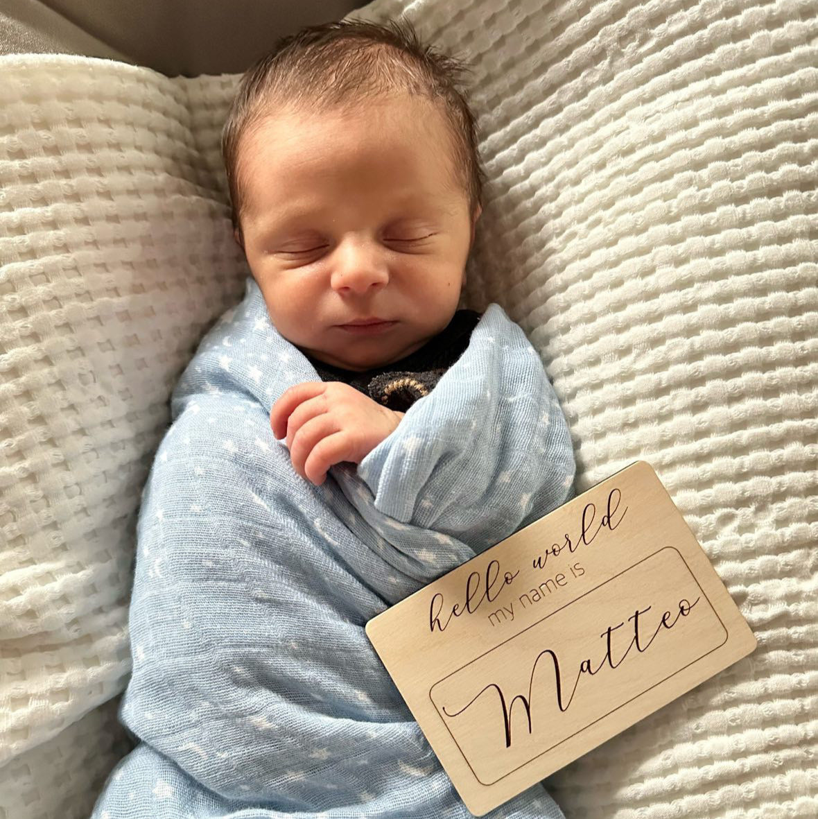 name announcement for newborn baby boy at hospital